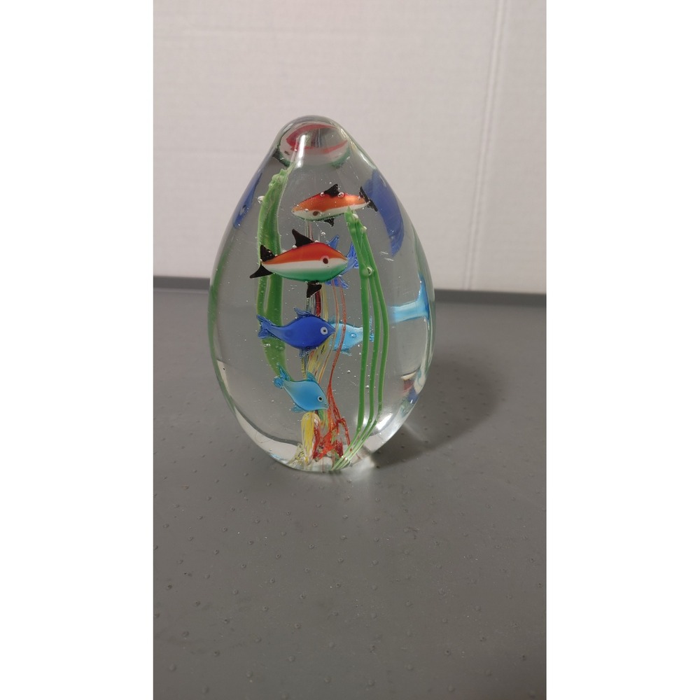 Murano Style Art Glass Paperweight Unisex OS Multi Good Tropical Fish Egg
